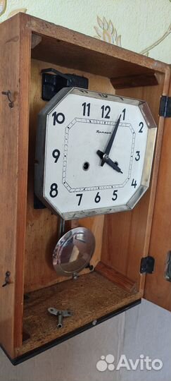 Часы настенные с боем янтарь СССР