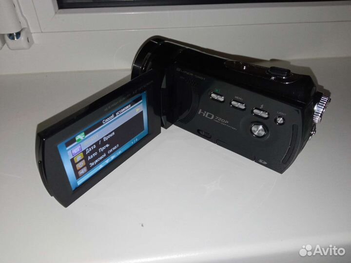 Видеокамера Sony V9 Digital