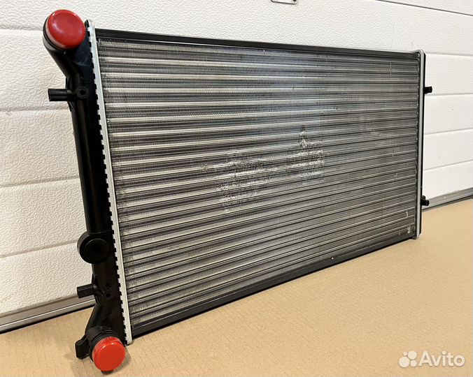 Радиатор охлаждения на Audi A3