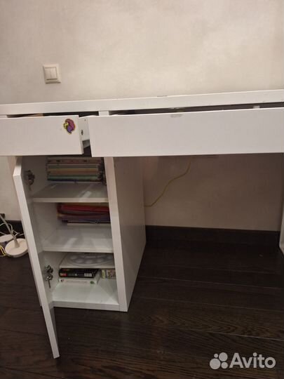 Компьютерный письменный стол