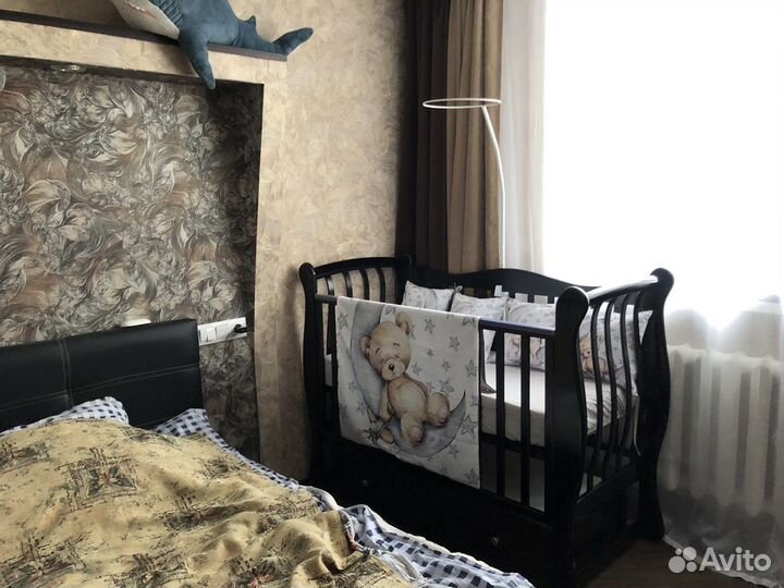 Детская кроватка с матрасом