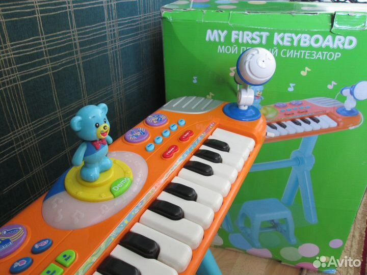 Детское пианино со стульчиком