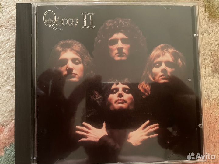 Queen 2 II