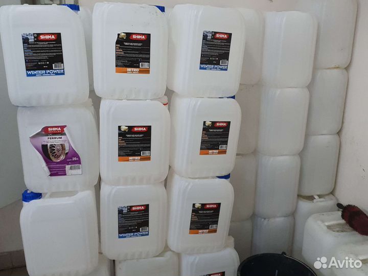 Канистры пластиковые бу 20 литров