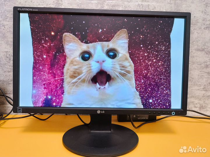 Монитор LG 58 см (23