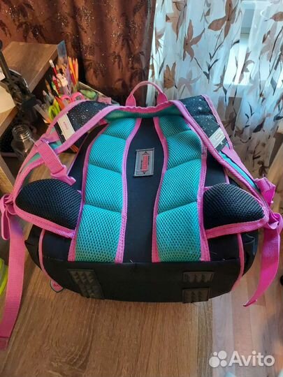 Школьный рюкзак
