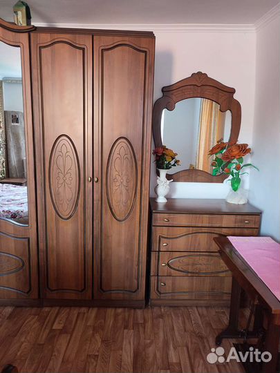 Спальный гарнитур бу