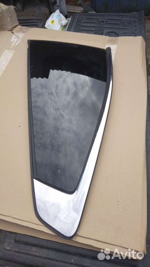 Стекло глухое Mitsubishi Pajero sport 3