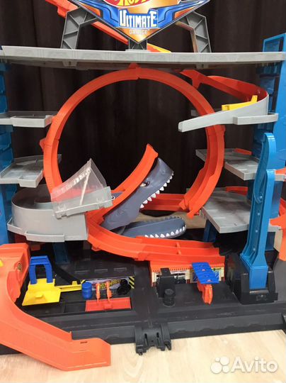 Парковка Hot Wheels - Невообразимый гараж