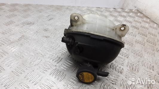 Бачок расширительный toyota avensis T25 (5BN09NP01