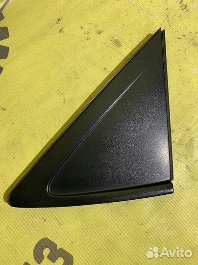 Накладка заднего крыла Хендай Солярис 1