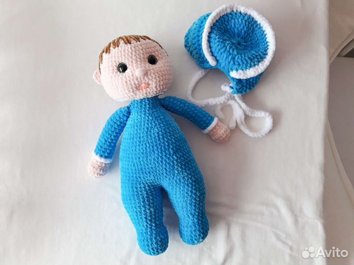 Вязаная куколка