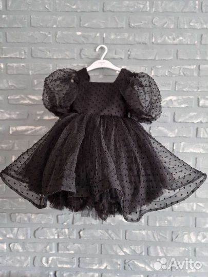 Платье с буфами