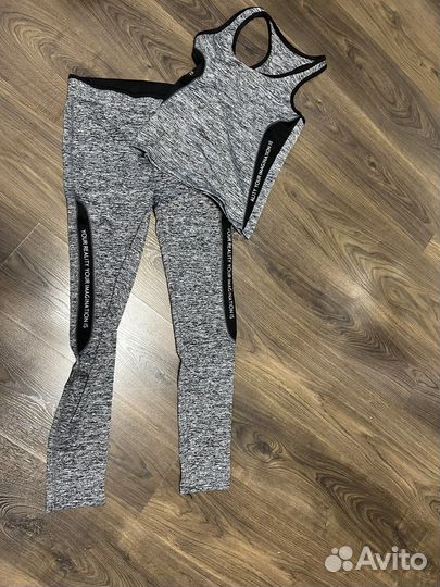 Спортивный костюм женский