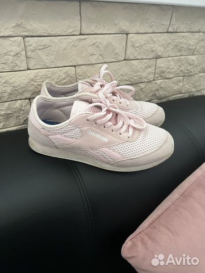 Кроссовки reebok original 35.5