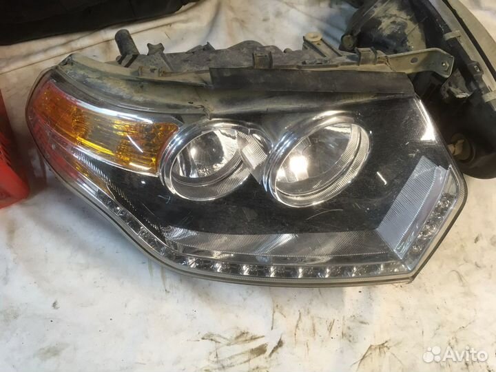 Передняя правая фара УАЗ Патриот