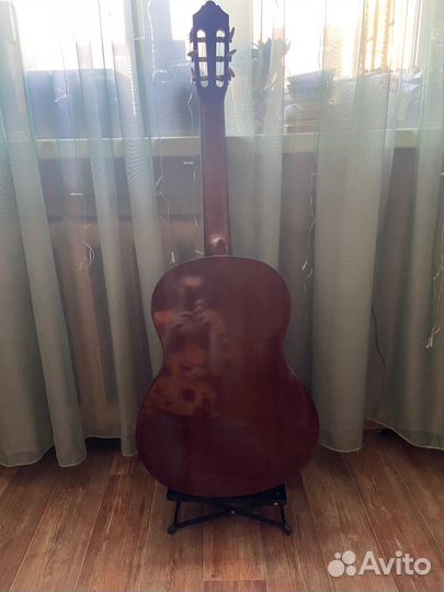 Гитара yamaha c40 с чехлом и подставкой