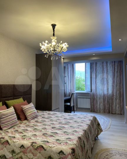 3-к. квартира, 120 м², 2/9 эт.