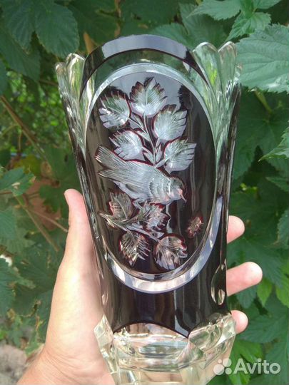 Старинная ваза