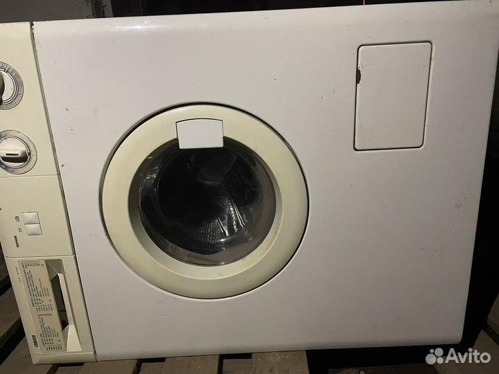 Стиральная машинка zanussi