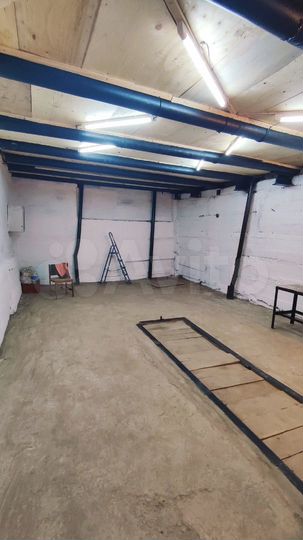 Гараж, > 30 м²