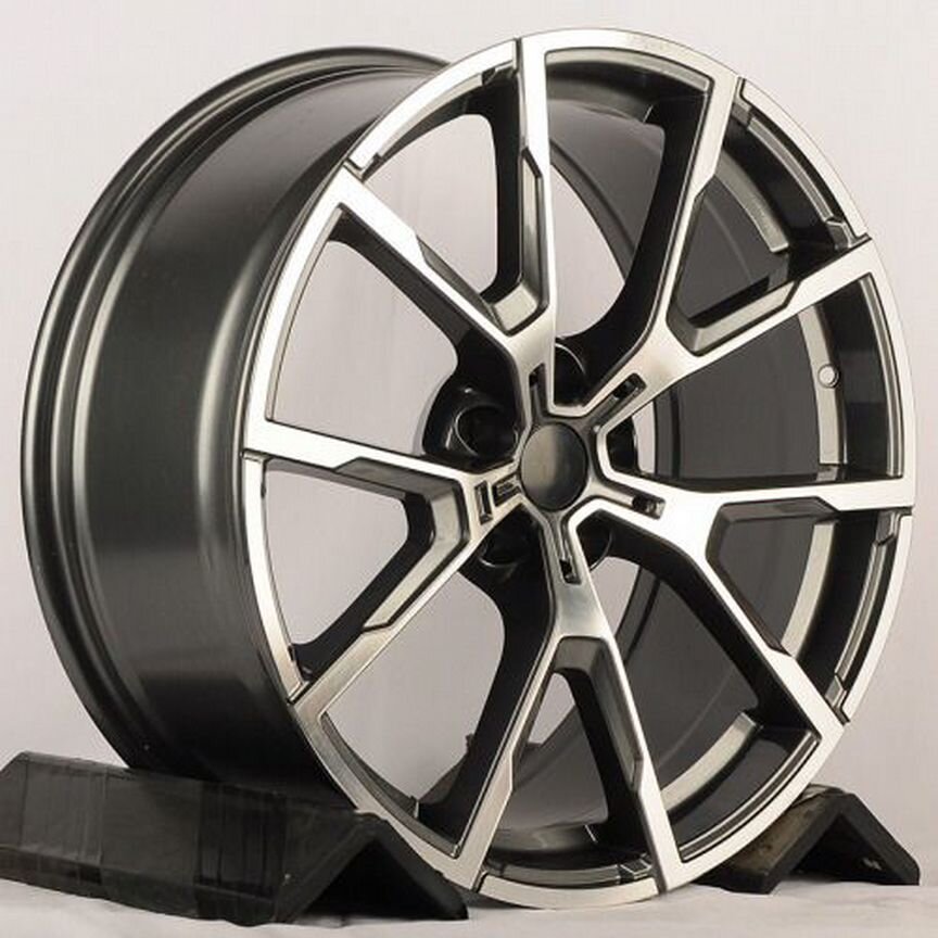 Powcan BK5601 : 9x19 5*120 Et:40 Dia:72,6 GMF