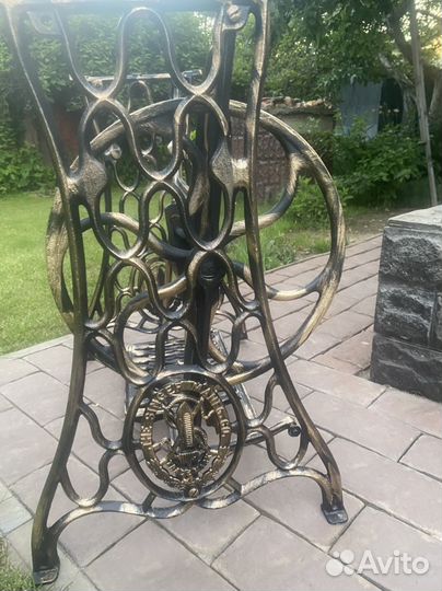 Станина от швейной машинки зингер