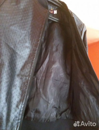 Куртка новая кожзам