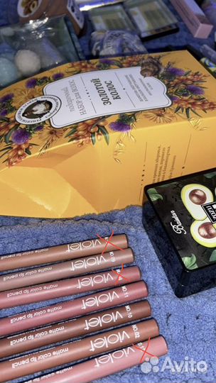 Набор косметики и средств для ухода