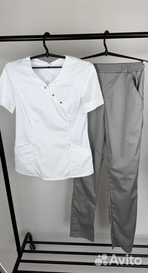 Медицинский костюм