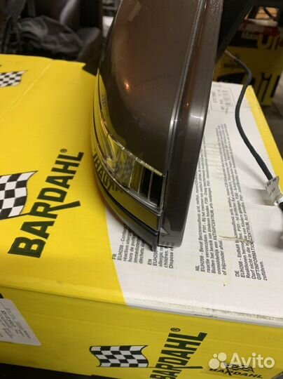 Зерколо левое мерседес GLK-2014г