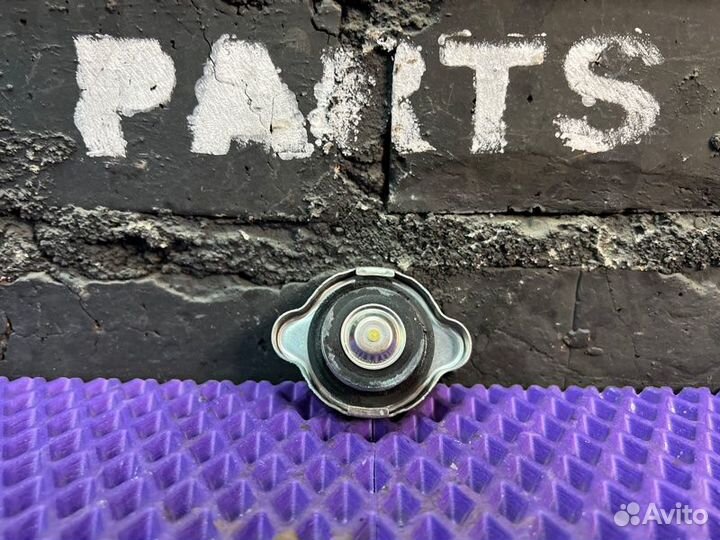 Пробка радиатора Nissan Leaf AZE0-061302 EM57 2014