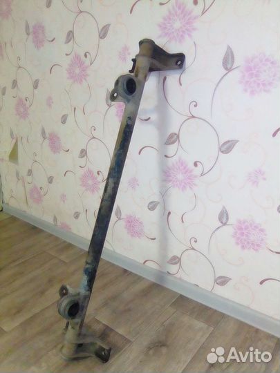 Передняя балка подвески 2110