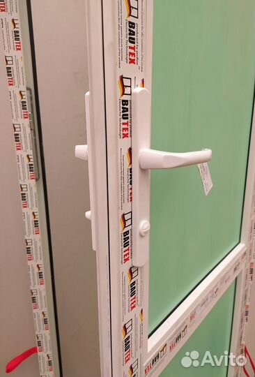 Пластиковые окна и двери 70 на 200