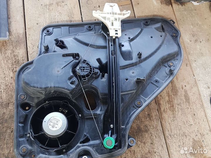 Стеклоподъемник