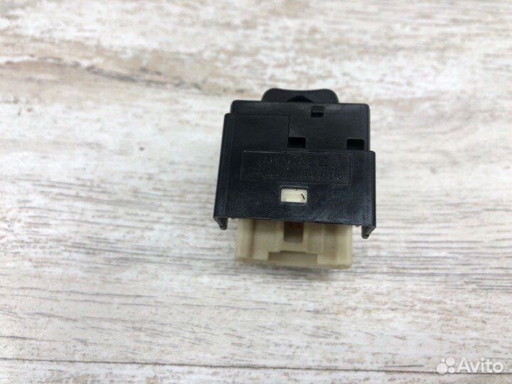 Кнопка управления зеркалами Toyota Corolla хэтчбек