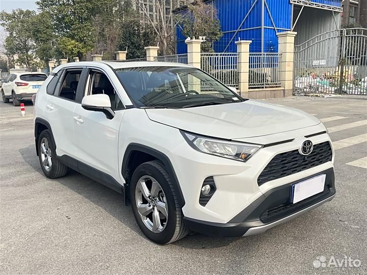 Toyota RAV4 2.0 CVT, 2021, 33 000 км