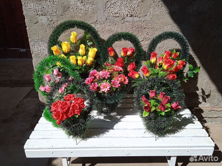 Ритуальные Венки, Корзины,полянки и другое