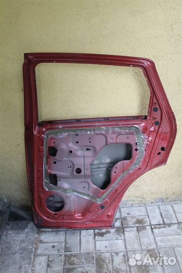 Дверь задняя правая Nissan Qashqai J10