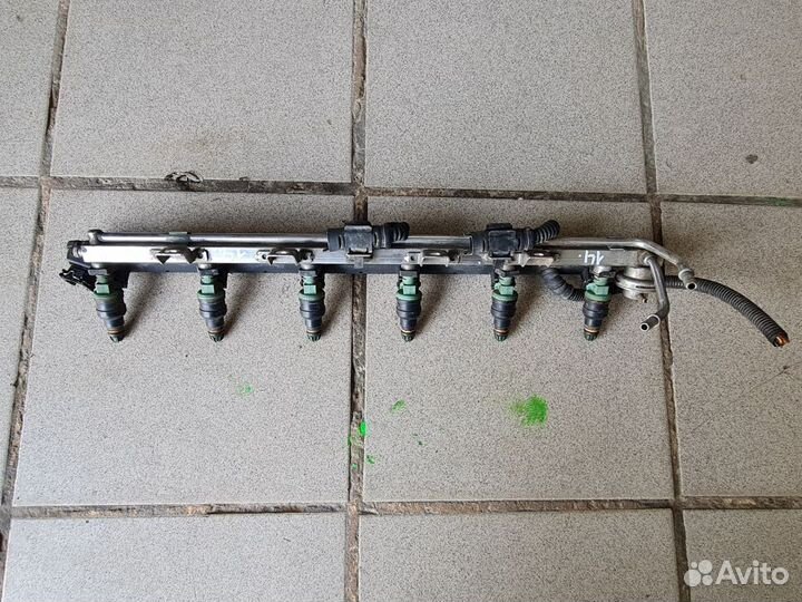 Рампа топливная BMW e39