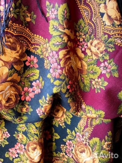 Павловопосадская шаль (платок) Чардаш