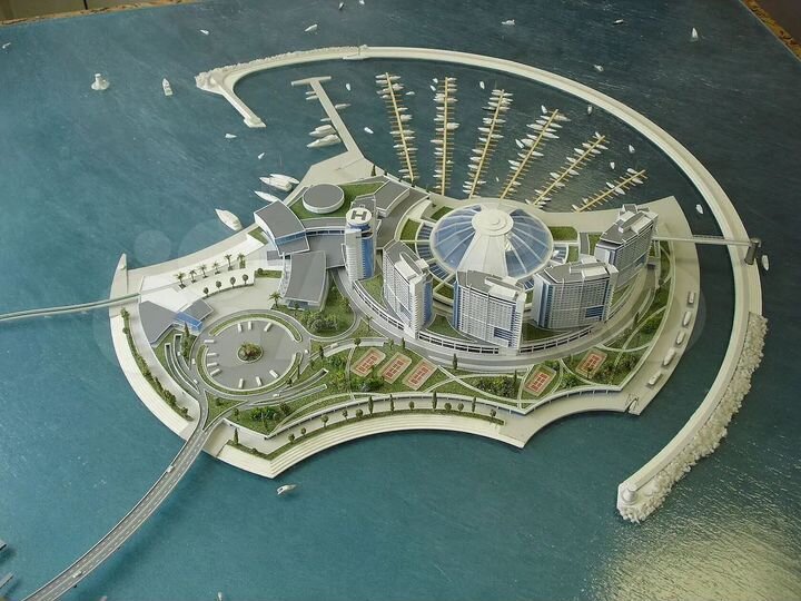 Тот объект, который сам себя продает