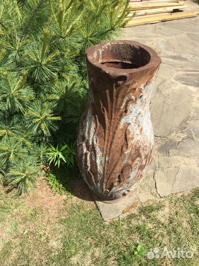 Старинные чугунные лавки