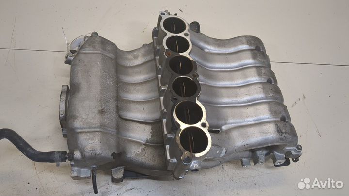 Коллектор впускной Hyundai Terracan, 2004