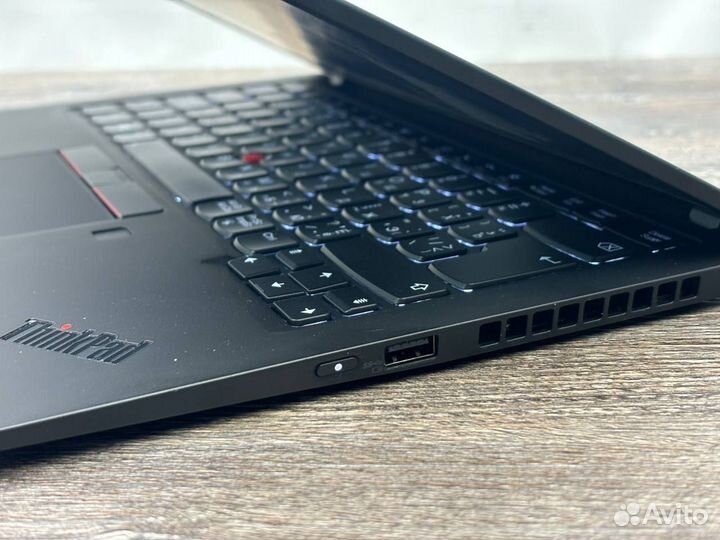 Lenovo ThinkPad X1 Carbon Gen 8 идеал