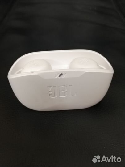 Беспроводные наушники jbl