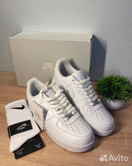 Nike Air Force 1 luxe