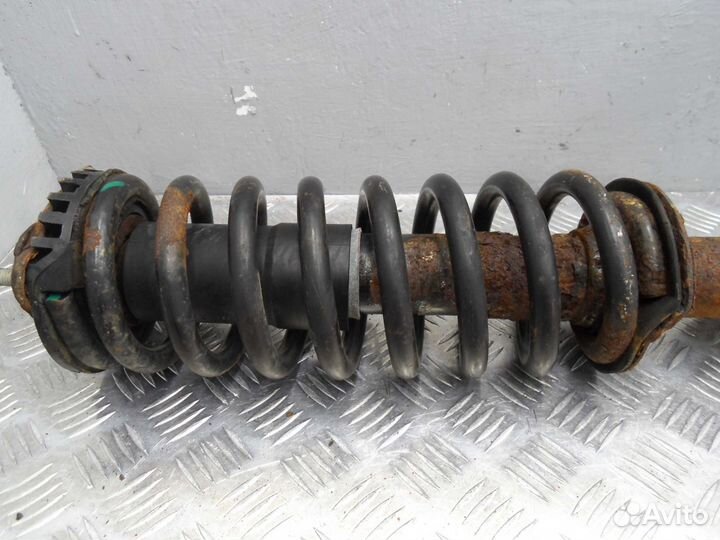 Амортизатор передний R Chevrolet Trailblazer GMT36