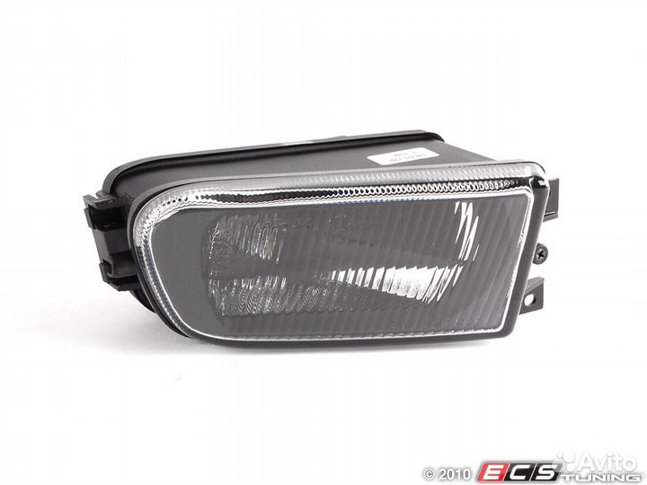 Противотуманная фара правая bmw 5 e39 новая