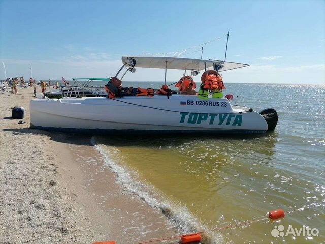 Авито прогулка на катере. Российские фирмы катеров. Рыбалка в Алуште с катера.